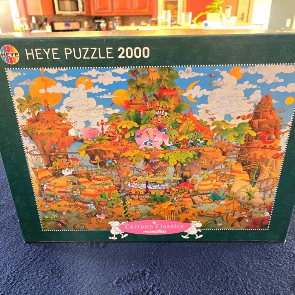 Heye Cartoon Classics 2000 Piece Puzzle